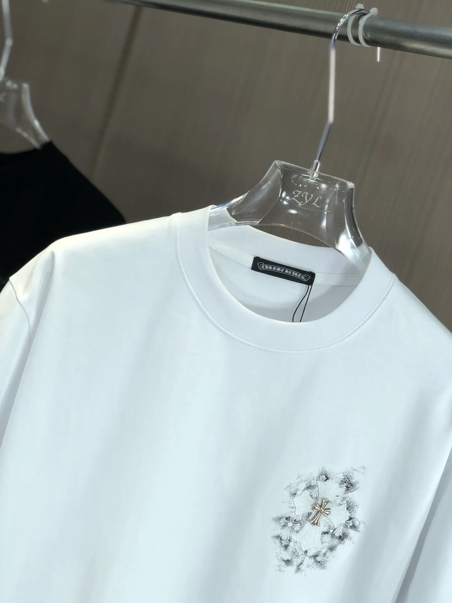 🅿️210 CH Cro 2025 spring and summer new round neck short sleeves, hand-stitched hardware, dot printing, needle embroidery ➕ patch embroidery, made of high weight 320g double yarn combed cotton fabric, slightly loose fit, soft and thick fabric feel, same style for men and women, color: black and white, size: SMLXLXXL